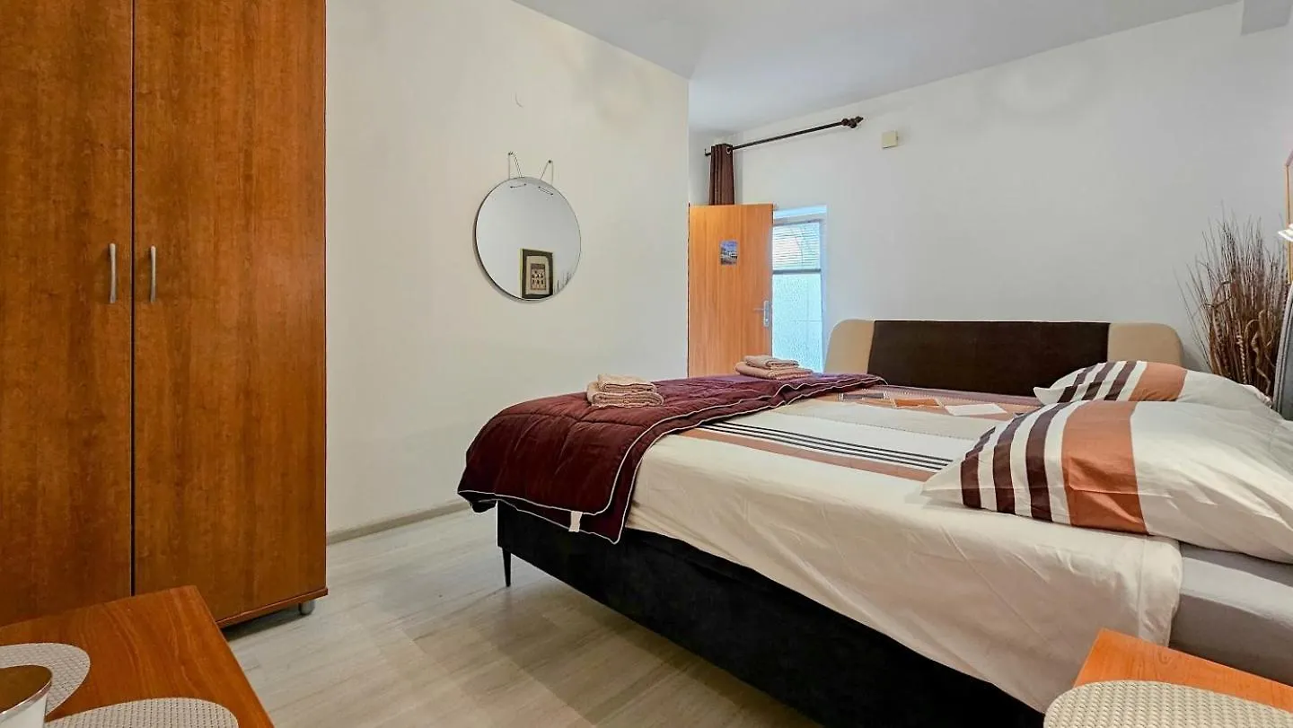 Appartamento Pintar 2 Novigrad Istria