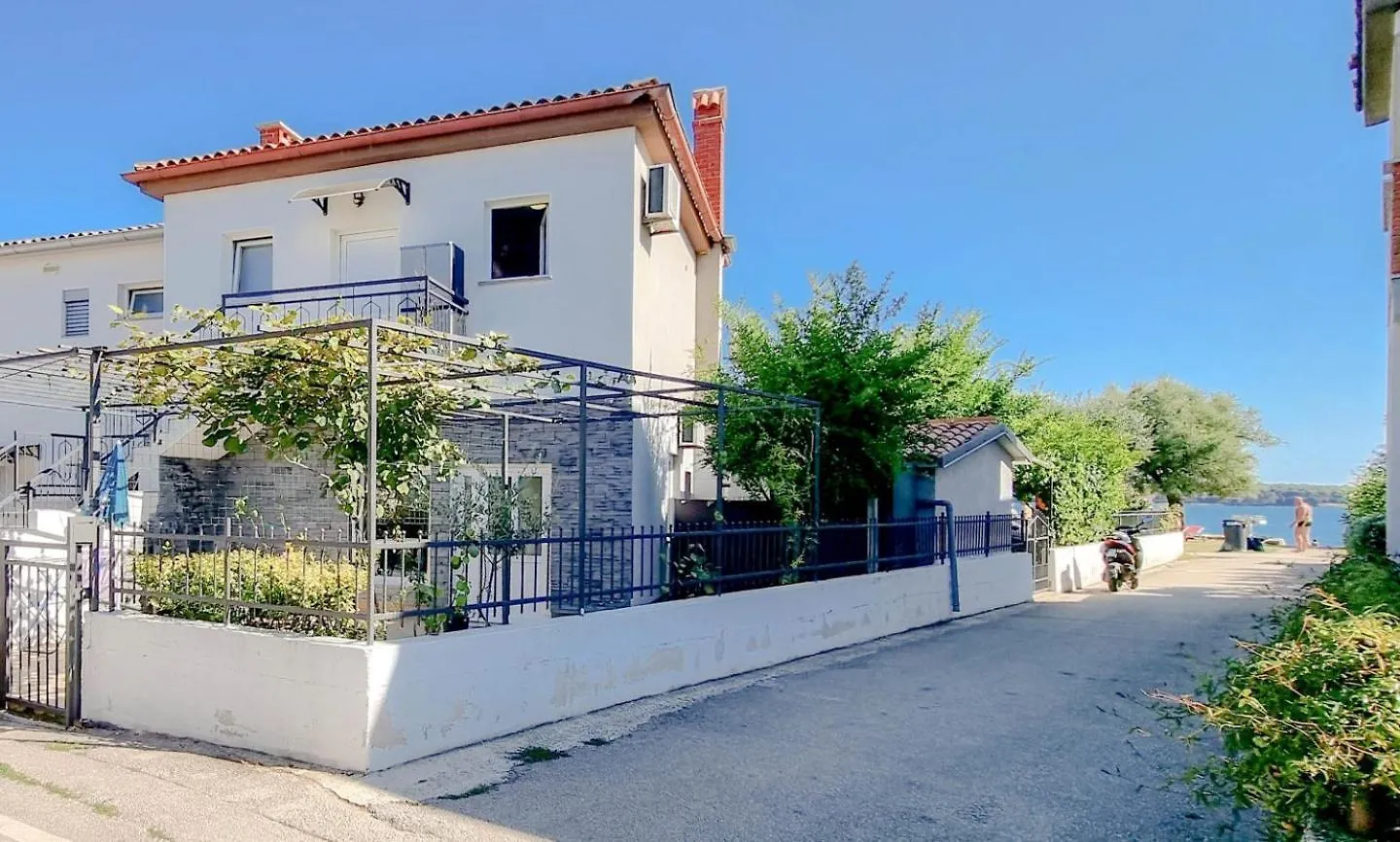 Pintar 2 Apartment Novigrad