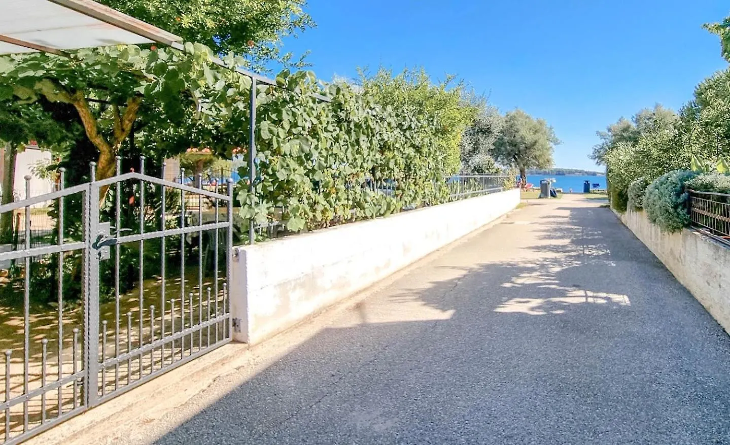 Pintar 2 Apartment Novigrad  Croatia