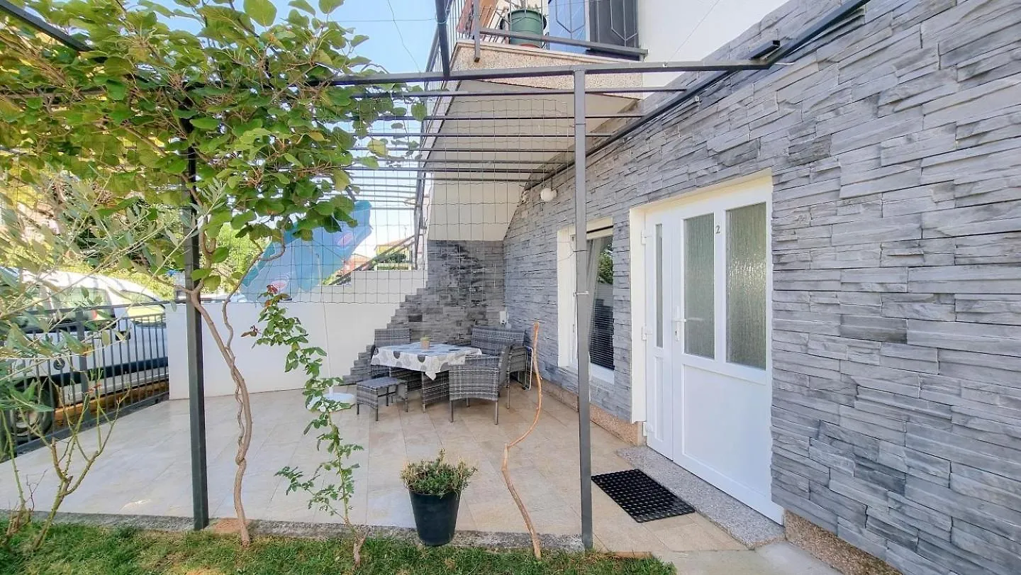 Pintar 2 Apartment Novigrad